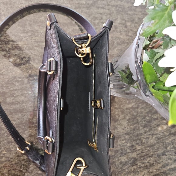 SOLD. Louis Vuitton On The Go PM - Picture 11 of 13